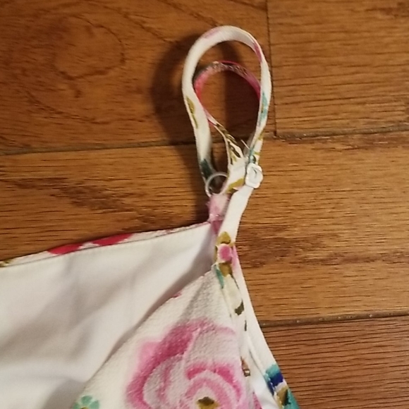 Romper - Picture 3 of 5